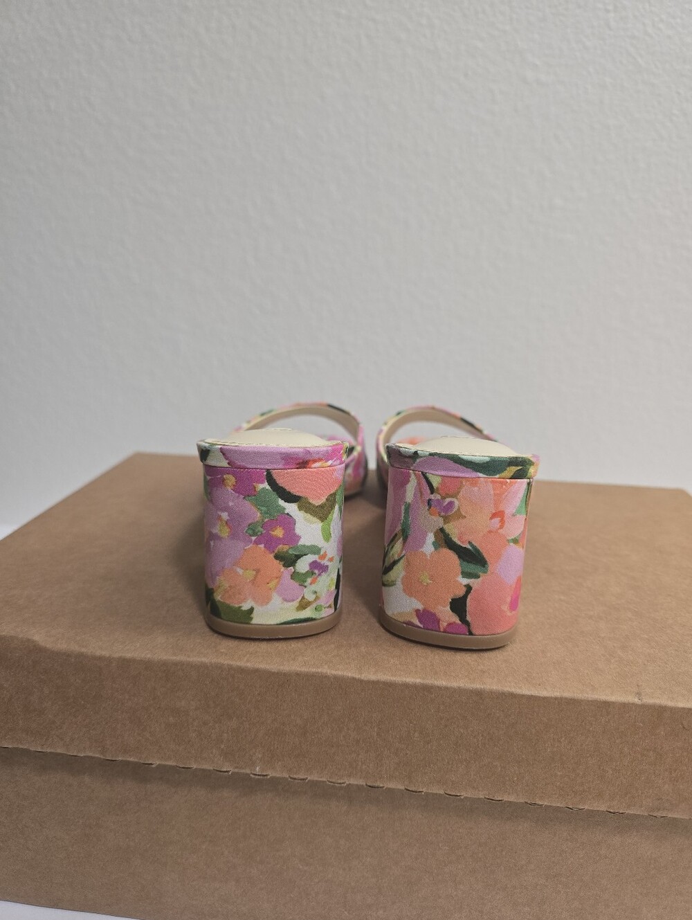 Nine West Gagen Pink Floral Slide - Picture 5 of 10